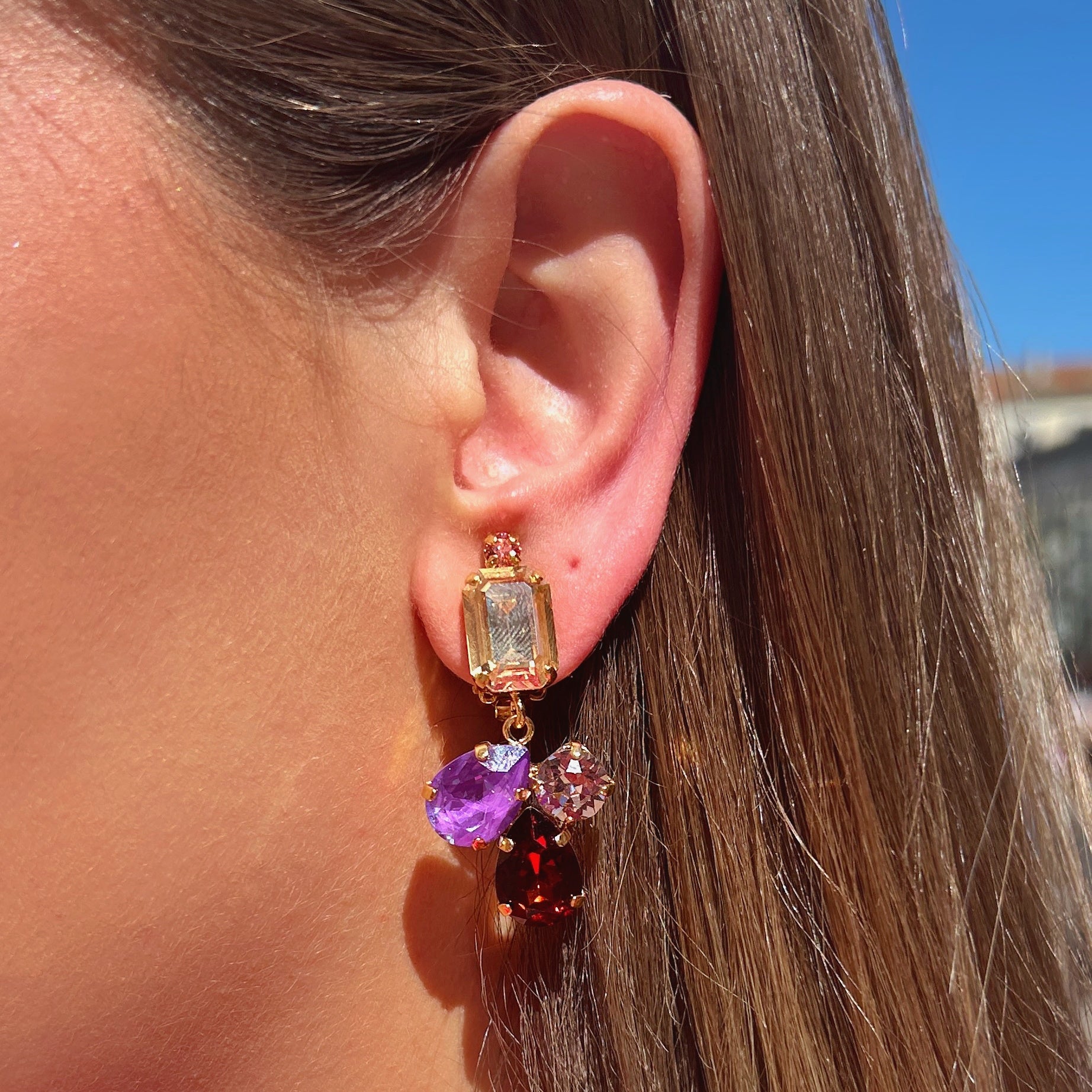 Boucles d’oreilles Noelia Lila Crézus cristaux violets et rouges