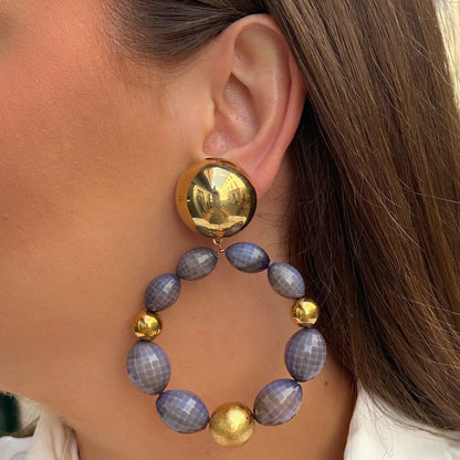 Boucles d’oreilles Bastille bleu gris et doré Francine Bramli Paris

