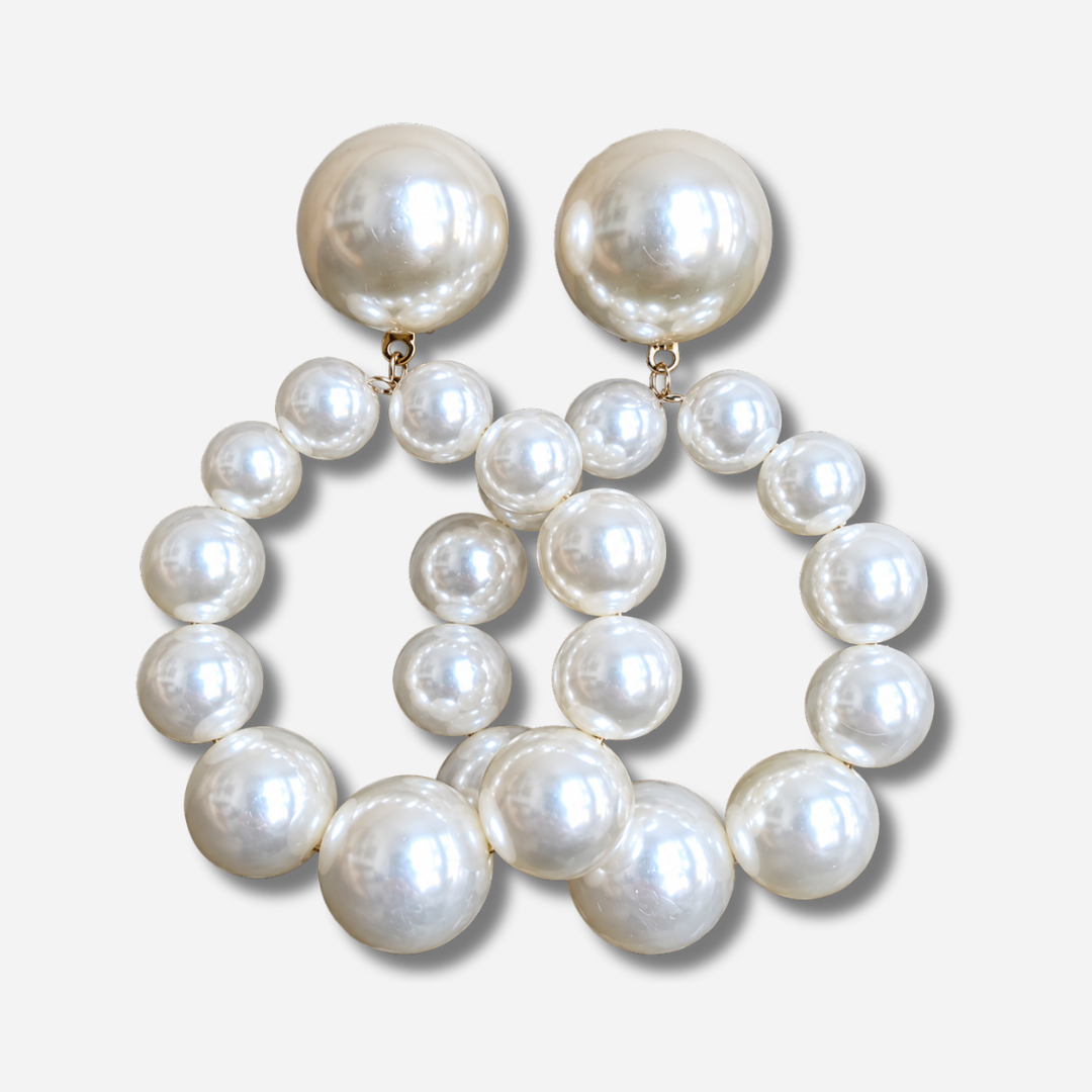 Boucles d’oreilles Bastille Perles XS blanches nacrées Francine Bramli Paris
