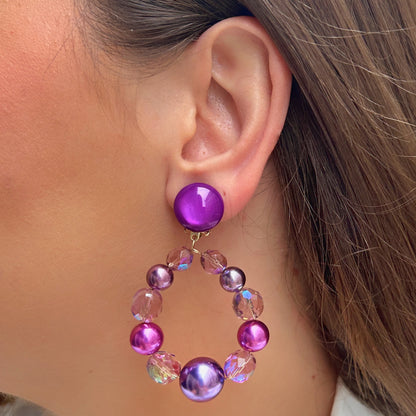 Boucles d’oreilles Bastille Violet Francine Bramli Paris avec perles violettes roses et irisées
