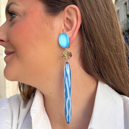 Boucles longues bleu ciel design Francine Bramli Paris