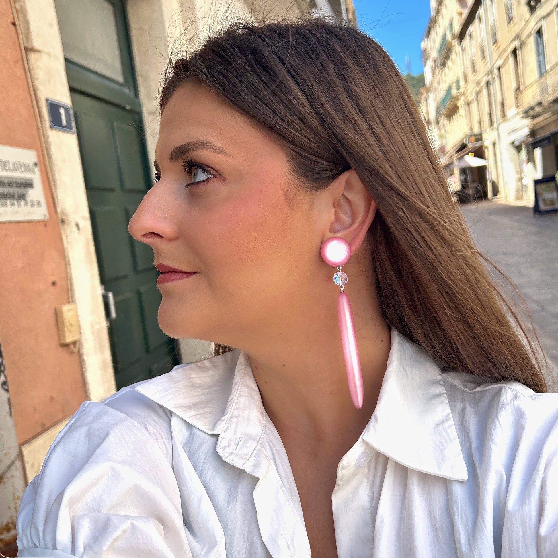 Boucles Bâton XL rose Francine Bramli Paris longues pendantes roses