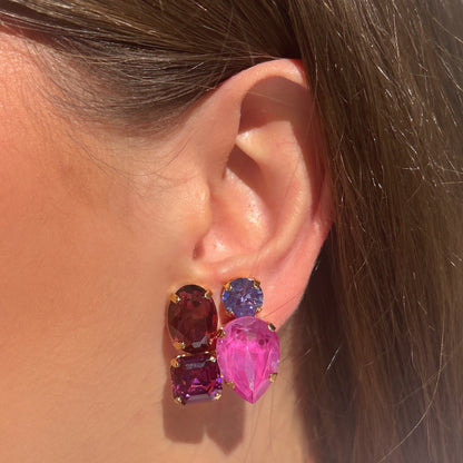 Boucles d’oreilles Calista Mûre Crézus à clips, quatre cristaux facettés rose, violet, pourpre et lavande sur monture dorée