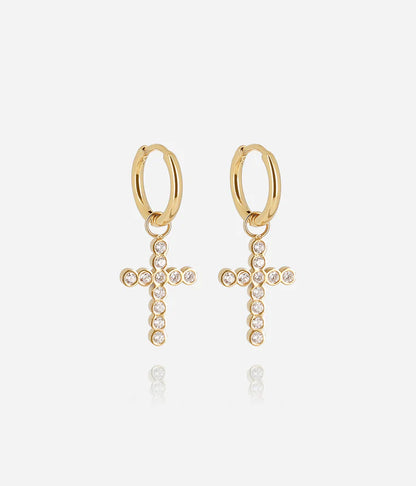 Boucles d’oreilles Capizzi Zag créoles dorées avec croix pavée de cristaux
