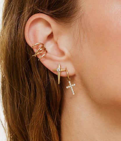 Boucles d’oreilles Capizzi Zag portées à l’oreille