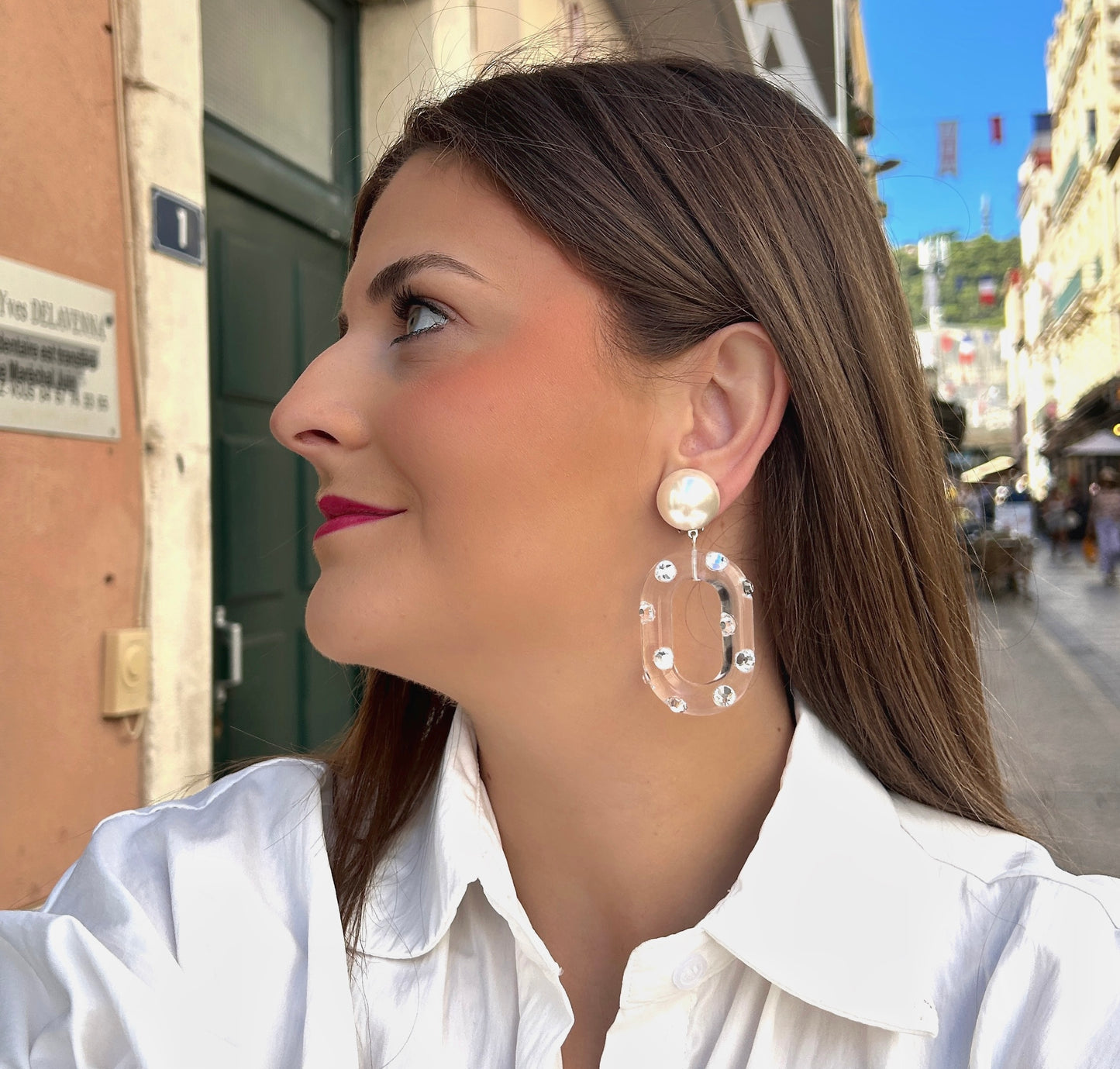 Boucles d’oreilles Daphné Strass XS transparentes Francine Bramli Paris
