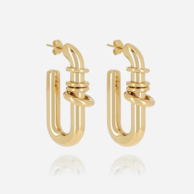 Boucles d’oreilles Edwina ZAG en acier inoxydable doré avec anneaux sculpturaux entrelacés