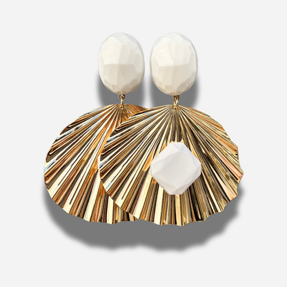 Boucles éventail doré blanc Francine Bramli Paris grandes pendantes