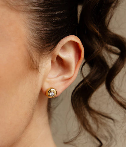 Boucles d’oreilles Galdo ZAG en acier inoxydable doré avec zircon central