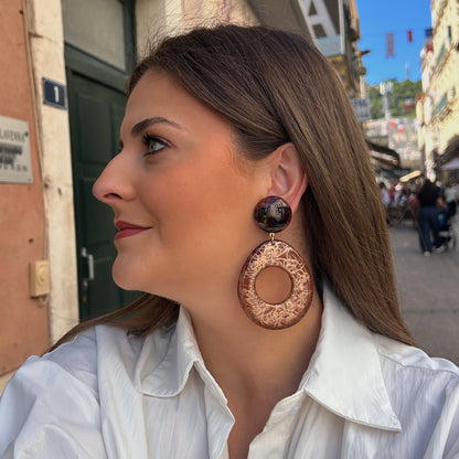 Boucles d’oreilles Galet Marron Francine Bramli Paris
