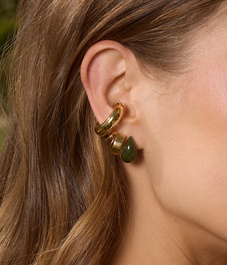 Boucles d’oreilles Glow ZAG en résine effet ambre et acier inoxydable doré