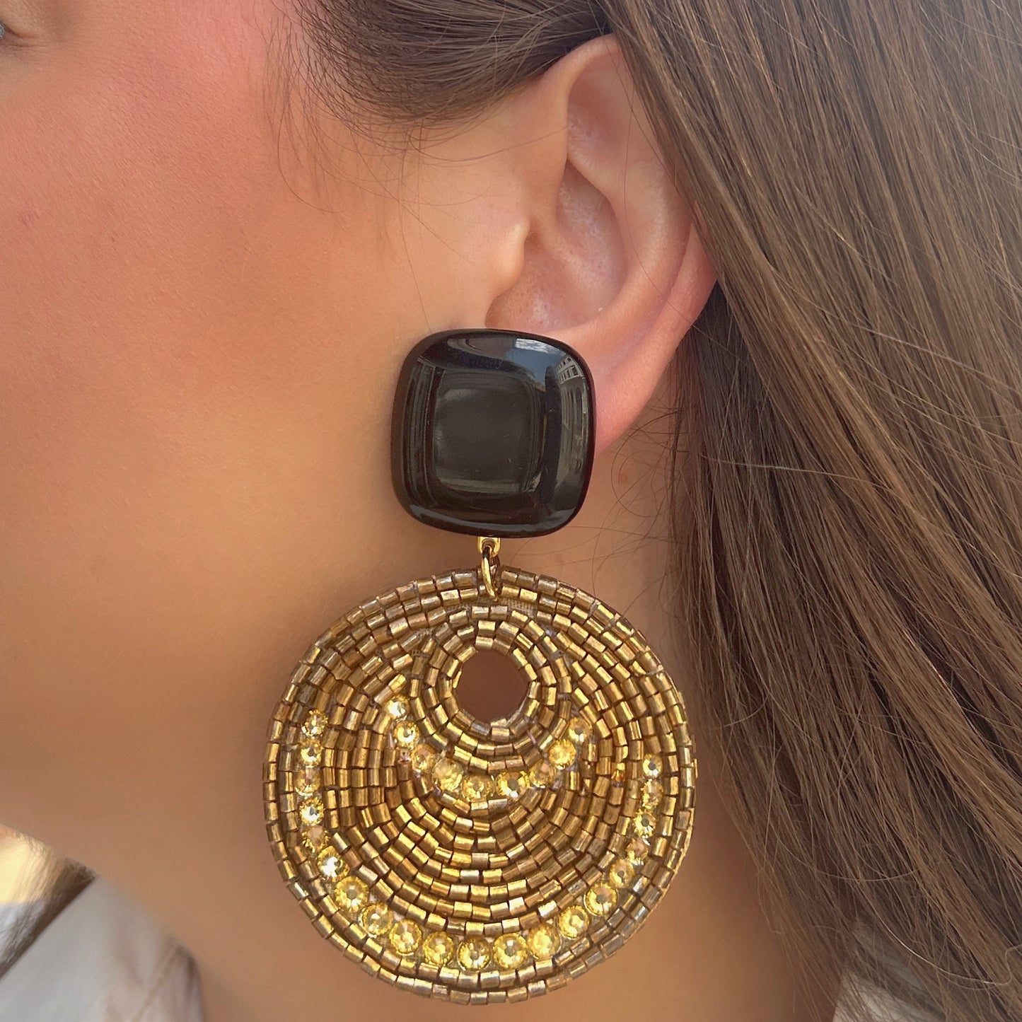 Boucles d’oreilles Helena Gold dorées Francine Bramli Paris
