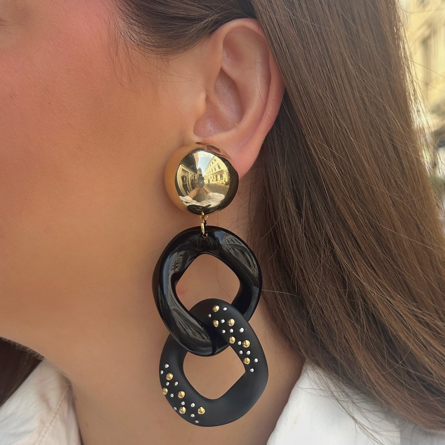 Boucles d’oreilles Maillons Clous Noir XL Francine Bramli Paris trois maillons
