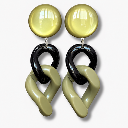 Boucles d’oreilles Maillons kaki et noir Francine Bramli Paris
