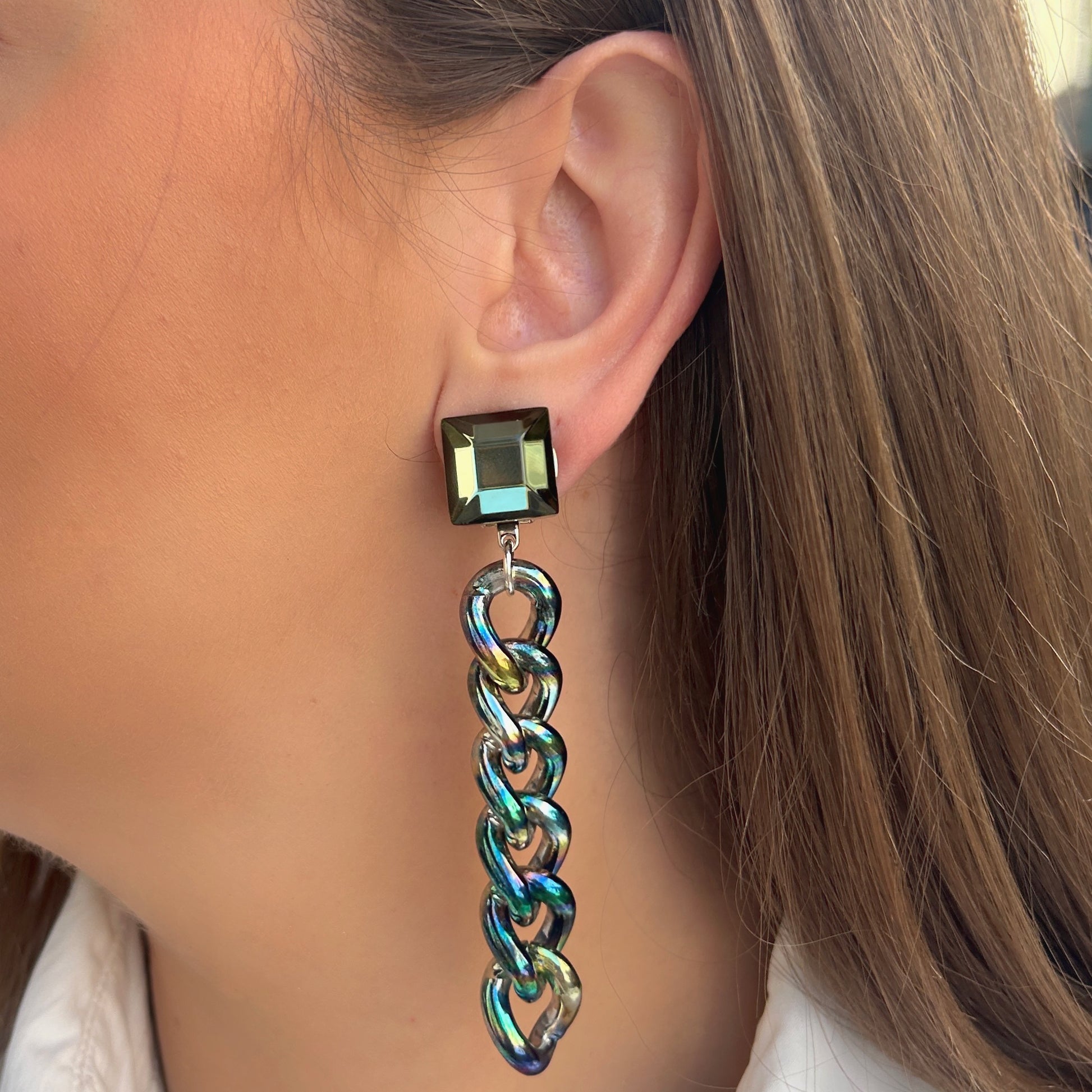 boucles-oreilles-maillons-xs-arc-en-ciel-miroir-francine-bramli.png
