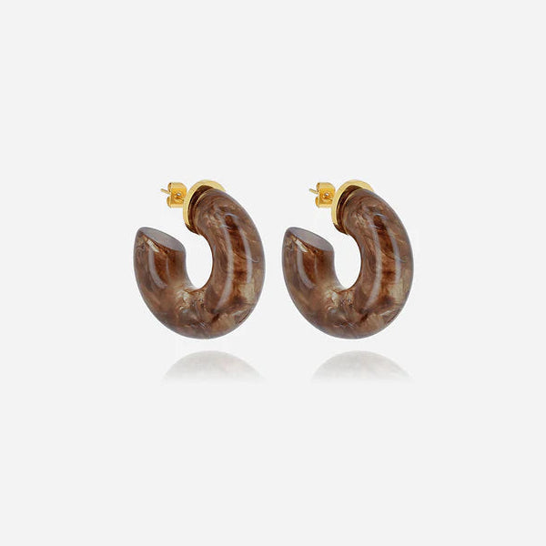 Boucles d’oreilles Marble ZAG en résine marbrée rose ou brune et acier inoxydable doré