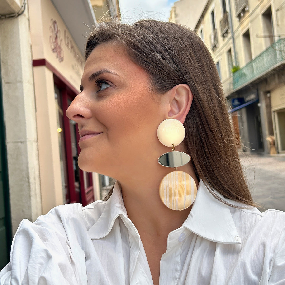 Boucles d’oreilles Marselline Alba ivoire beige et doré Francine Bramli Paris
