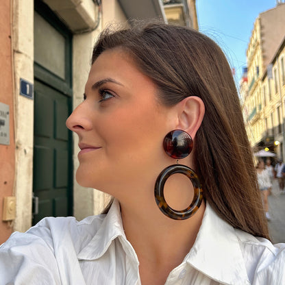 Boucles d’oreilles Mila Marron à grands anneaux Francine Bramli Paris
