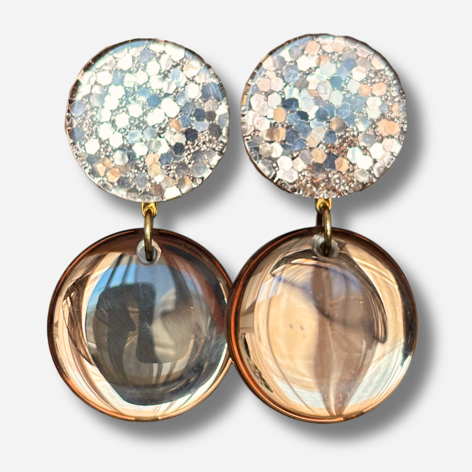 Boucles d’oreilles Mila Miroir Pêche à paillettes Francine Bramli Paris
