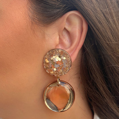 Boucles d’oreilles Mila Miroir Pêche à paillettes Francine Bramli Paris
