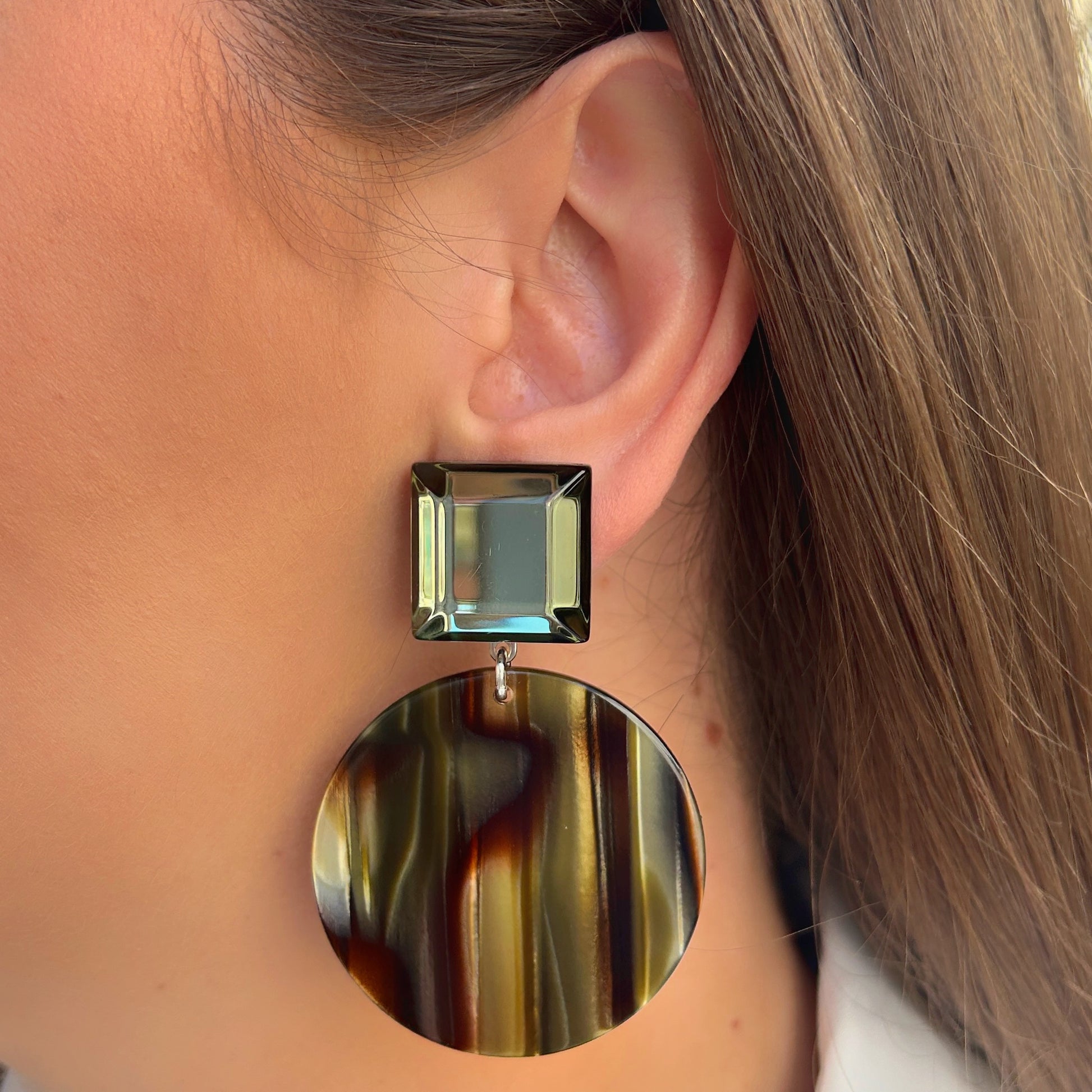 Boucles d’oreilles Mona Onyx Francine Bramli Paris
