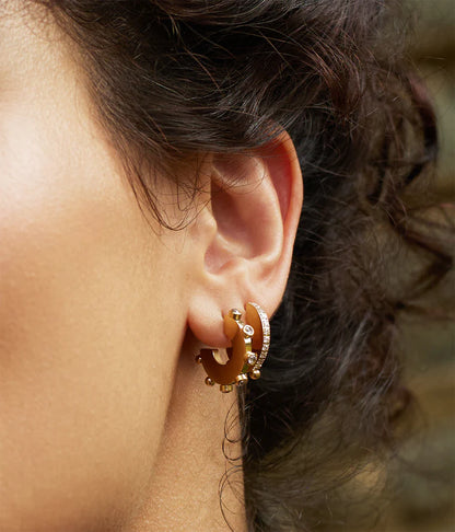 Boucles d’oreilles Orris ZAG en acier inoxydable doré avec zirconiums