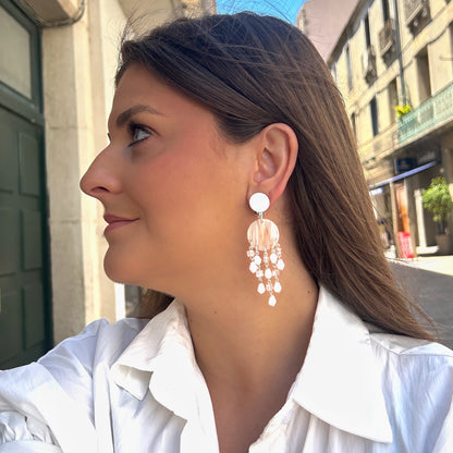Boucles d’oreilles Pampilles blanc Francine Bramli Paris perles pendantes