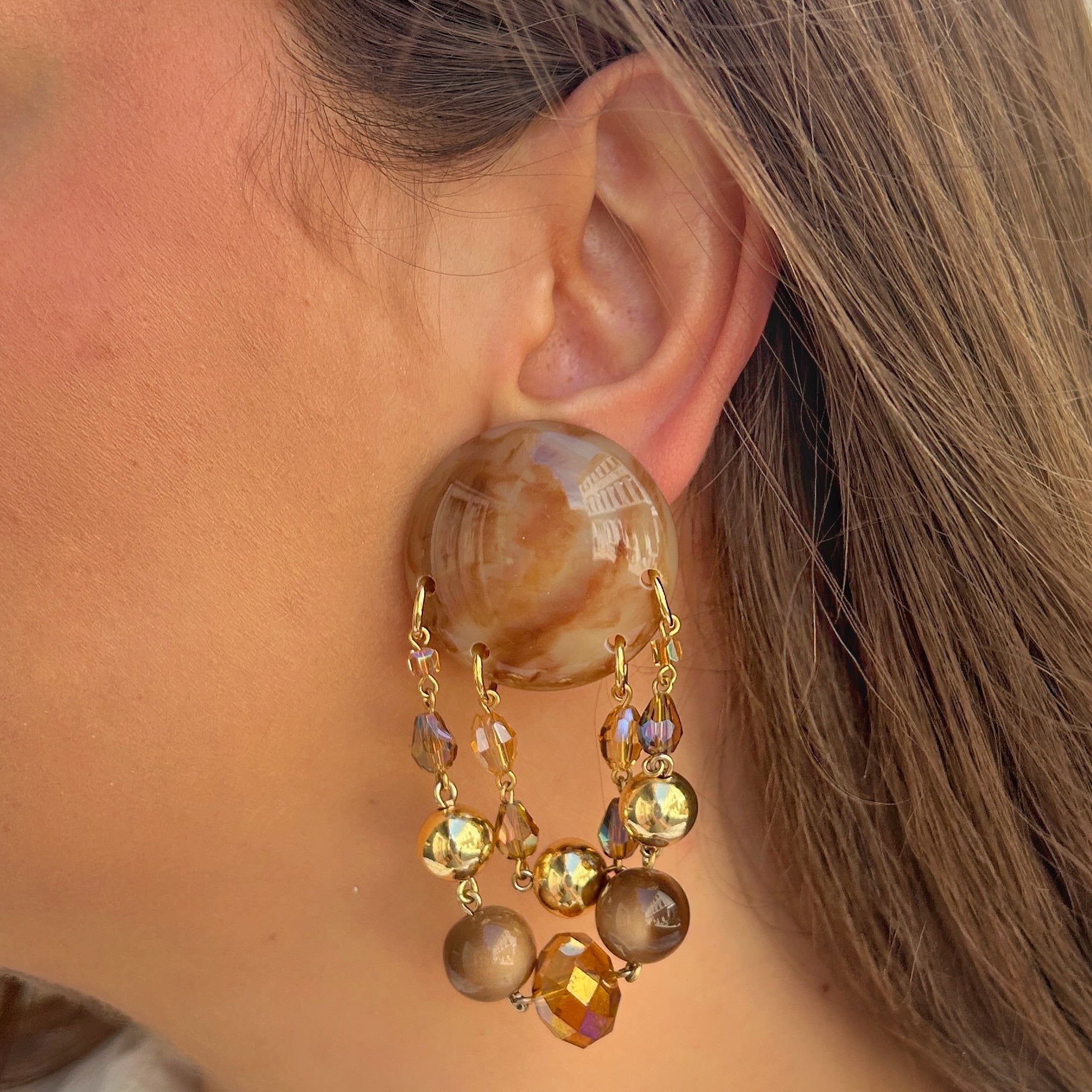Boucles d’oreilles Pampilles nude doré Francine Bramli Paris cristal et perles