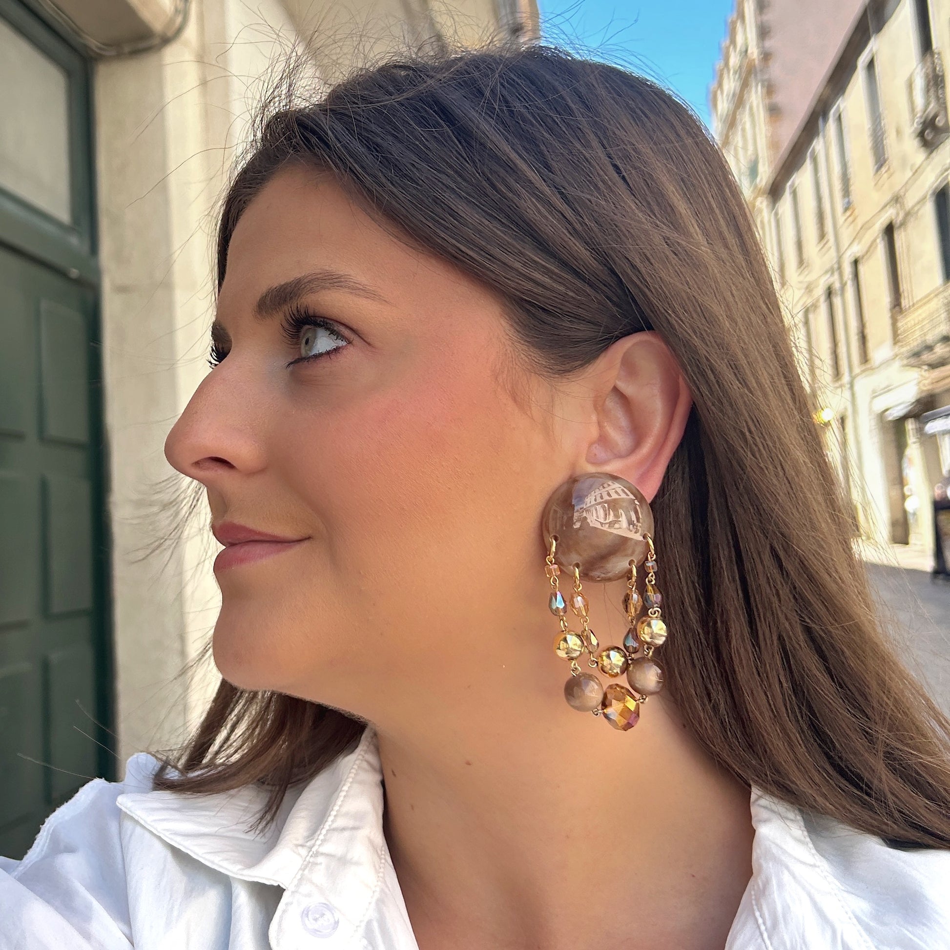 Boucles d’oreilles Pampilles nude doré Francine Bramli Paris cristal et perles
