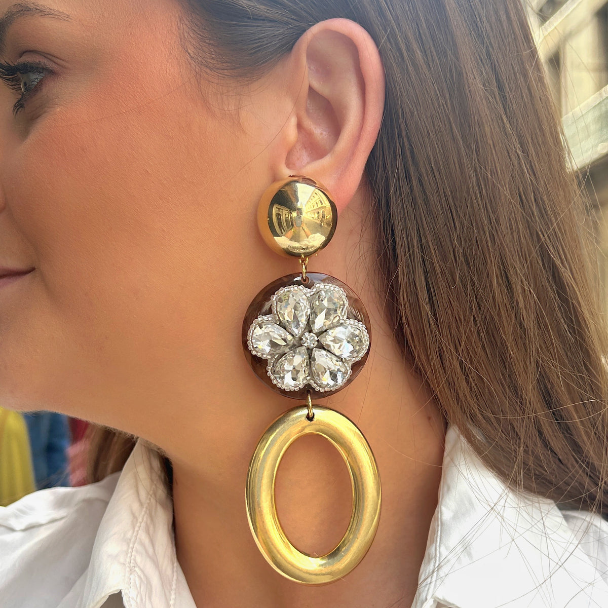 Boucles d’oreilles Phenix Fleur Gold Francine Bramli dorées avec fleur en strass
