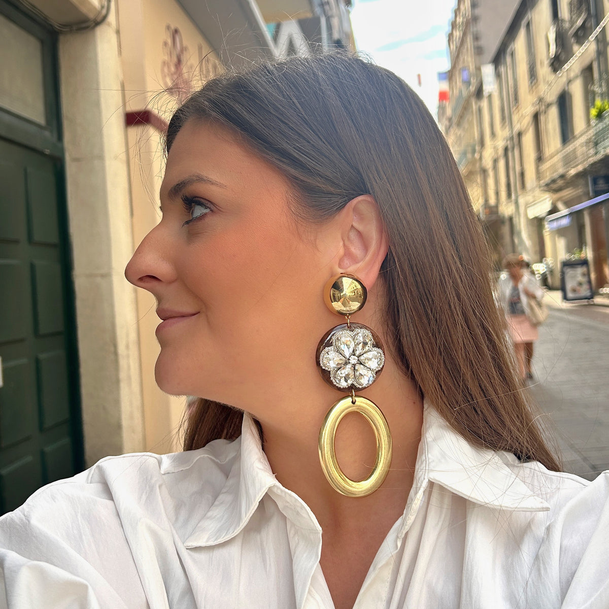 Boucles d’oreilles Phenix Fleur Gold Francine Bramli dorées avec fleur en strass
