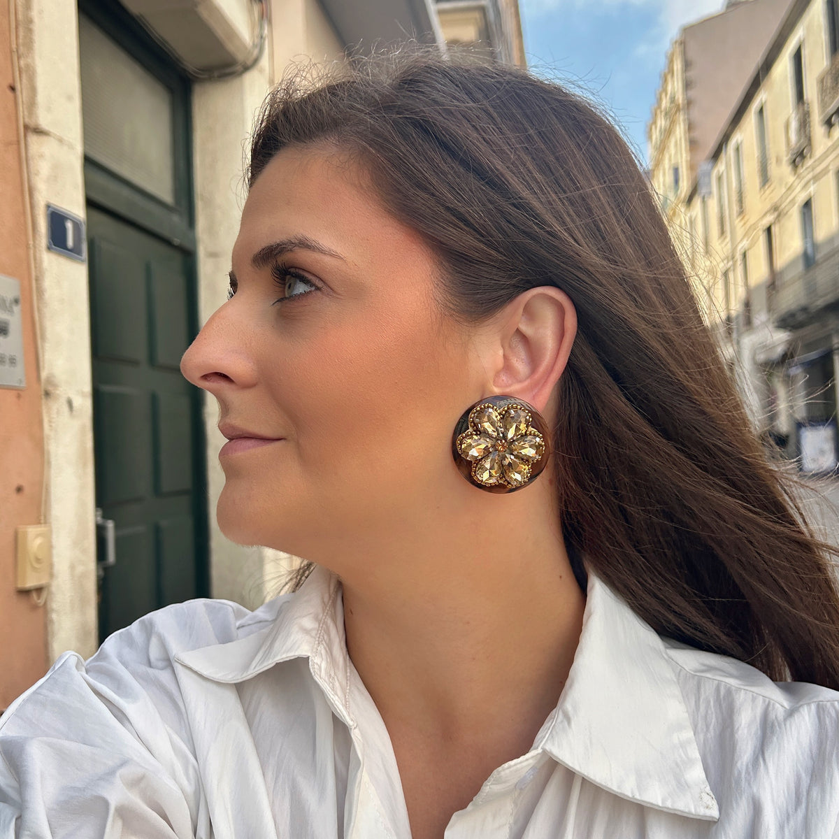 Boucles d’oreilles Rainball Amanda marron à fleur cristaux champagne Francine Bramli Paris
