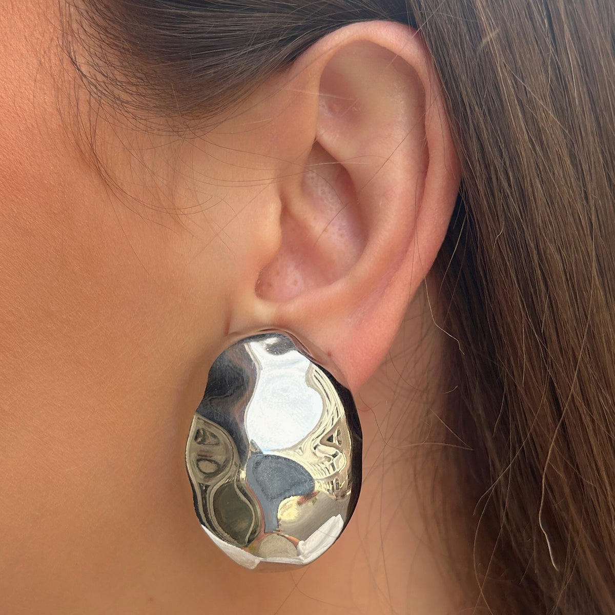 Boucles d’oreilles Rainball Silver Martelé Francine Bramli Paris
