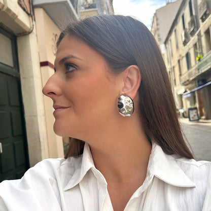 Boucles d’oreilles Rainball Silver Martelé Francine Bramli Paris
