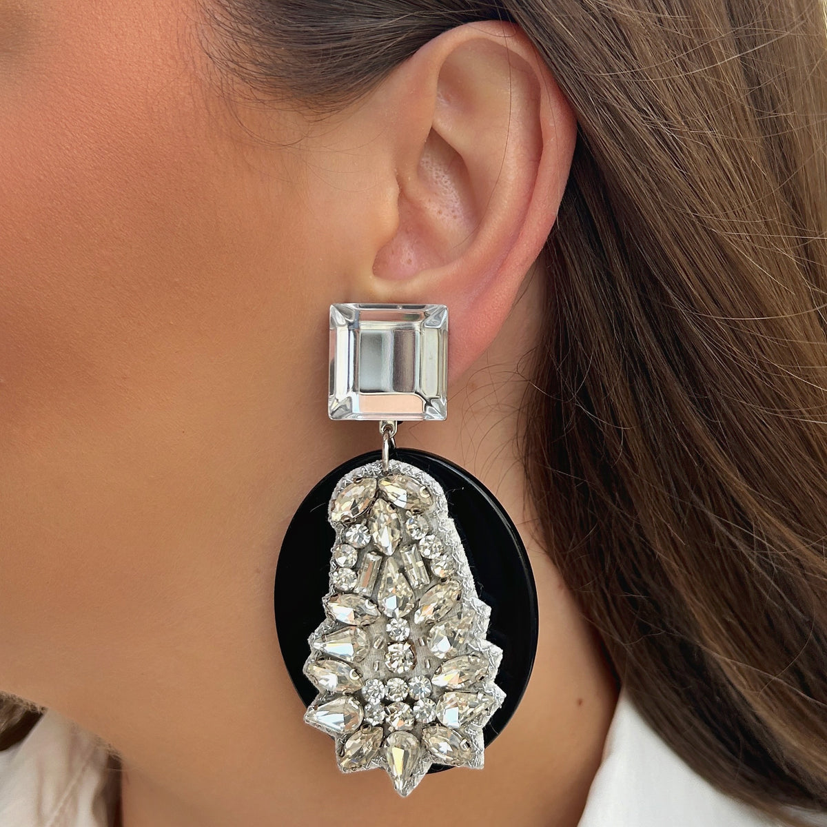 Boucles d’oreilles Sarasa Strass silver et noir Francine Bramli Paris

