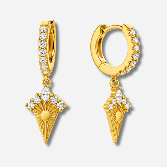 Boucles d’oreilles Shiny Feminity Mya Bay dorées avec strass et pendentif