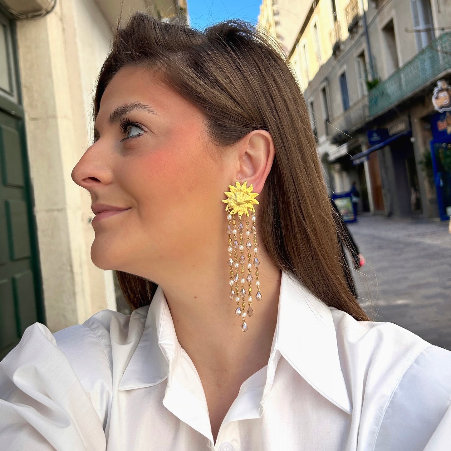 Boucles Soleil XL portées Francine Bramli Paris