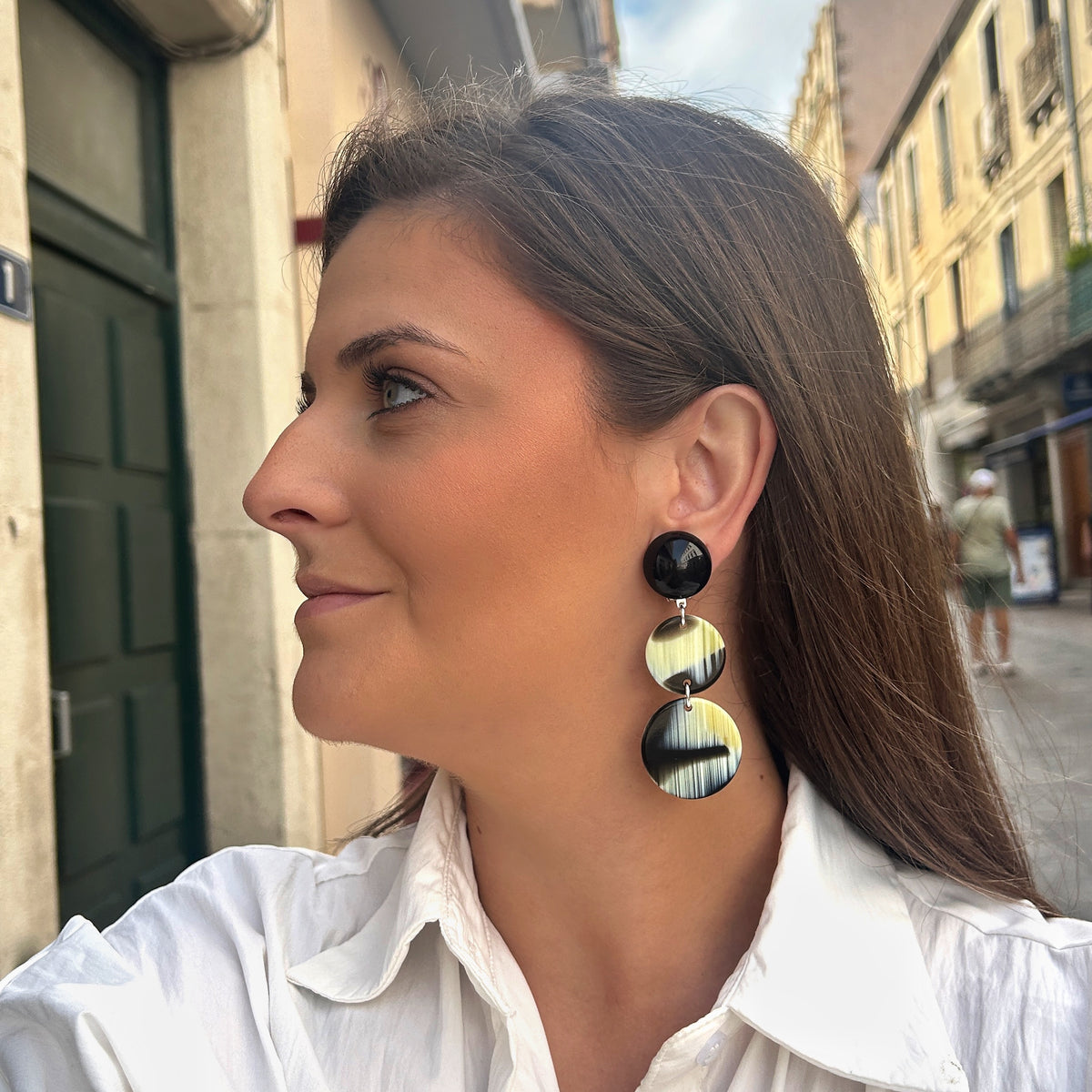 Boucles d’oreilles Solène Corne noir et ivoire Francine Bramli Paris
