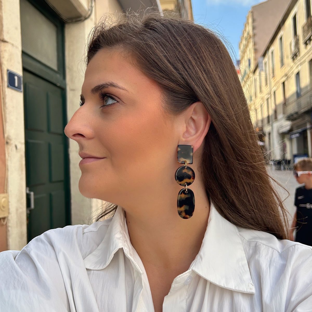 Boucles d’oreilles Solène Écaille de Tokyo marron et ambré Francine Bramli Paris
