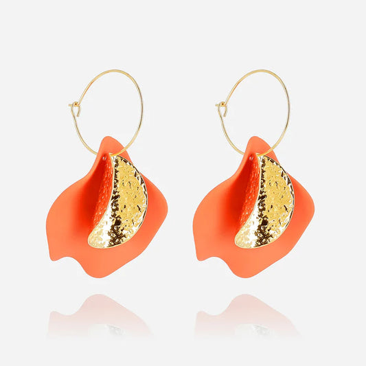 Boucles d’oreilles Soline ZAG dorées avec fleur émaillée corail ou ivoire
