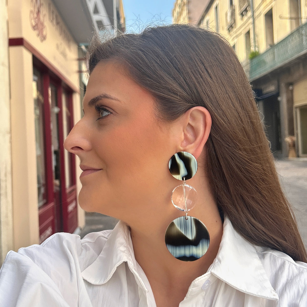 Boucles d’oreilles Stéphanie Corne noir ivoire Francine Bramli Paris
