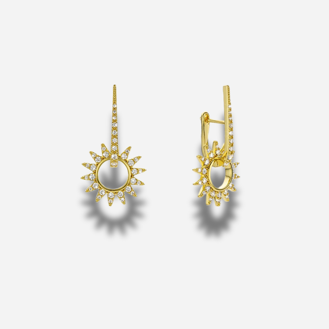 Boucles d’oreilles Sunset Mya Bay en forme de soleil doré serti de strass