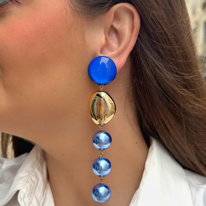 Boucles d’oreilles Suzetta Bleu Marine Francine Bramli Paris avec perles bleues nacrées et élément doré