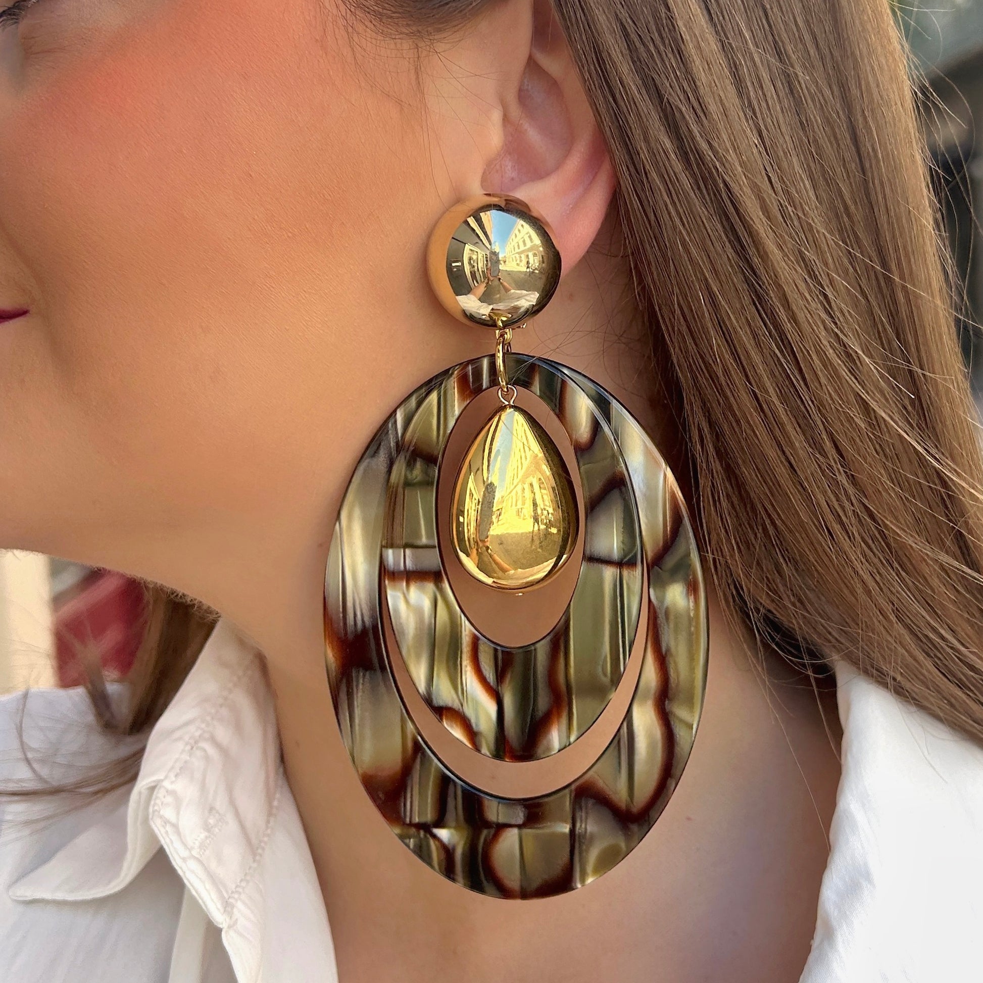 Boucles d'oreilles Tera XL Onyx Francine Bramli Paris ovales kaki brun et doré
