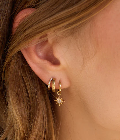Boucles d’oreilles Vanya ZAG en acier inoxydable doré avec pendentif étoile et zirconium