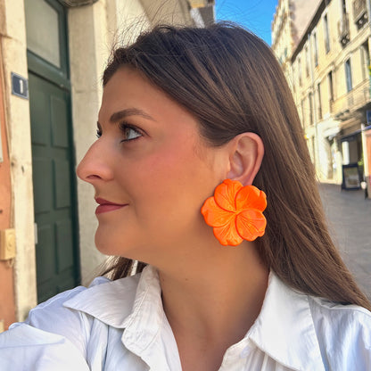 Boucles Rainball Fleur orange Francine Bramli Paris résine fleur XXL