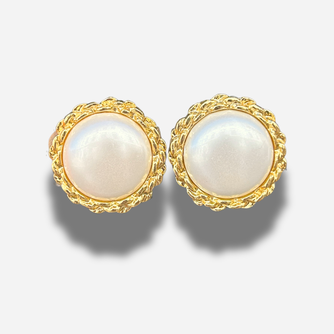 Boucles Rainball Theonie nacré Francine Bramli Paris cabochon perle doré