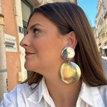 Boucles Retro Gold Silver Francine Bramli Paris dorées et argentées portées chez Divinity Sète