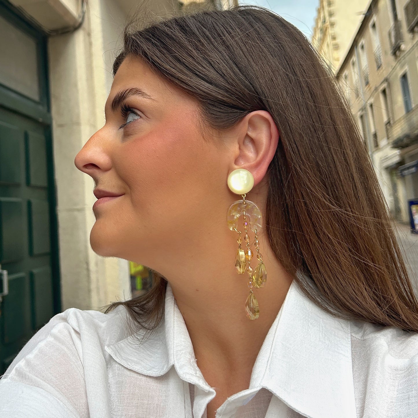Boucles Sarah jaune Francine Bramli Paris cristaux dorés