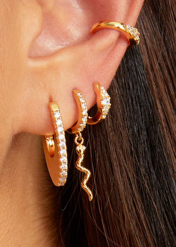 Boucles Stellar Mya Bay portées en accumulation ear stacking